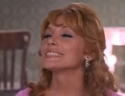 Joanie Jans (Leigh Chapman)