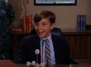 Junior Pinter (Joey Baio)
