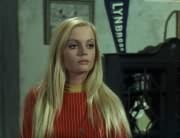 Clarisse (Alexandra Hay)