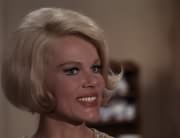 Queenie (Corinne Cole)