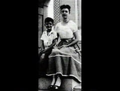 Mike Nesmith, Bette Nesmith